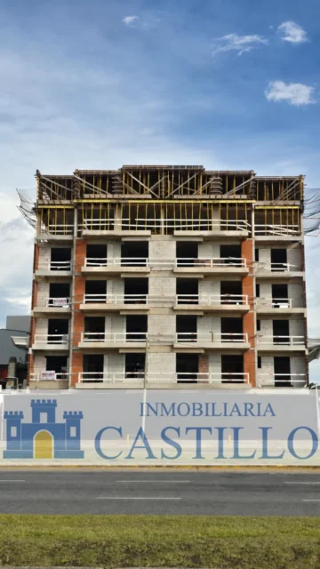 Departamentos, pisos y semipisos en Venta — Av. Felix U. Camet 2435