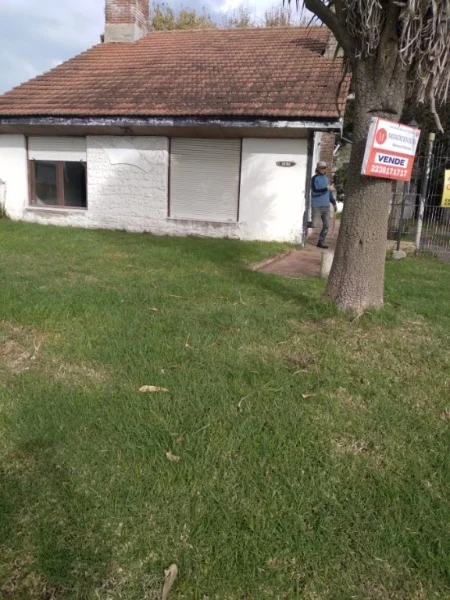 Casas, chalets en Venta — Av. automóvil club Argentino 1000