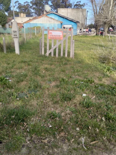 Lotes y terrenos en Venta — Estoril y Avenida Cartagena
