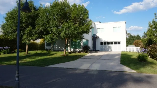 Casas, chalets en Venta — Los Pinos