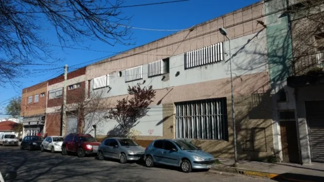 Locales en Venta — Fleming y Juan B. Justo