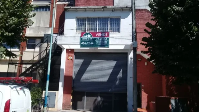Galpones en Venta — 9 de Julio 5894
