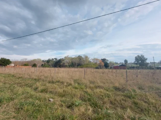 Lotes y terrenos en Venta — C. 819 Bis