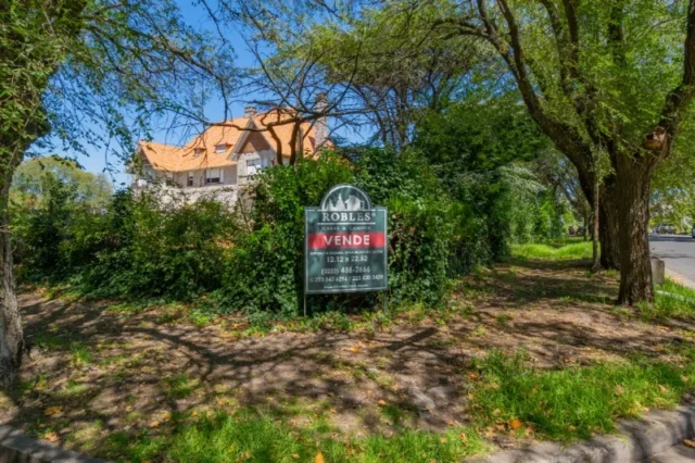 Lotes y terrenos en Venta — Almafuerte 1500