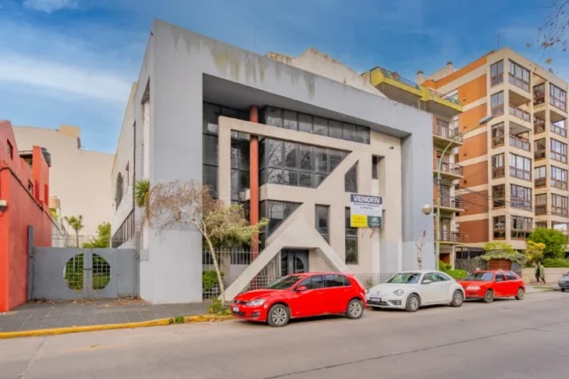 Locales en Venta — Catamara 2930