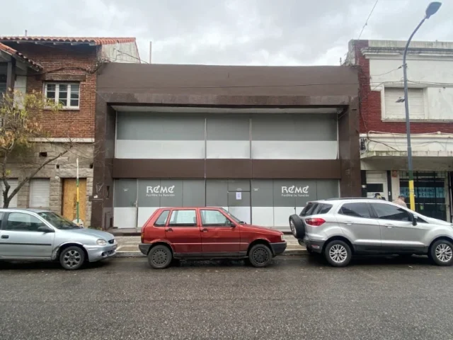 Locales en Venta — 12 de octubre 3220
