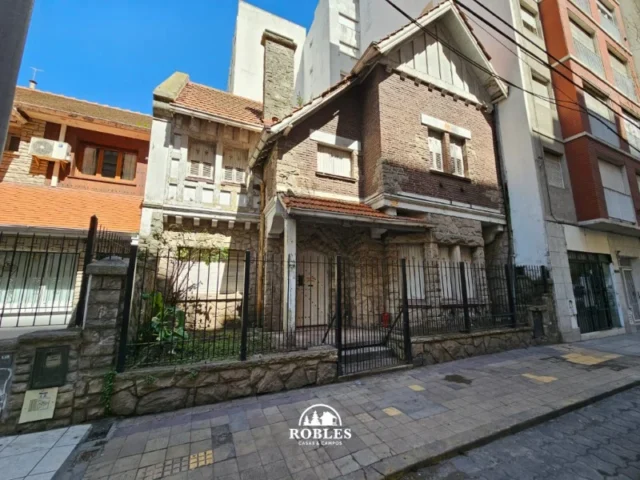 Hotel en Venta — Falucho 1666