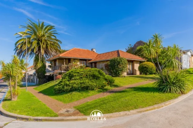 Casas, chalets en Venta — Alvear 4511