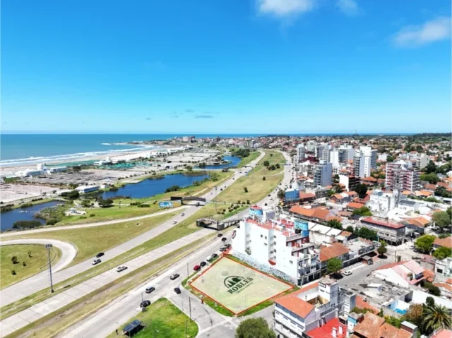Lotes y terrenos en Venta — Av. de los Trabajadores y Lebensohn