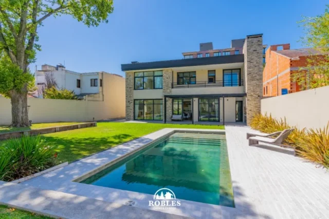 Casas, chalets en Venta — rodriguez Peña 1600
