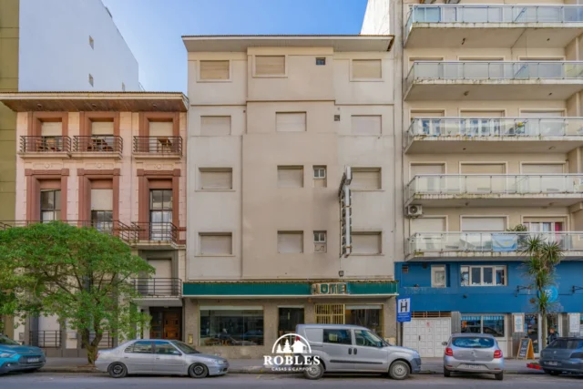 Hotel en Venta — Balcarce 2833