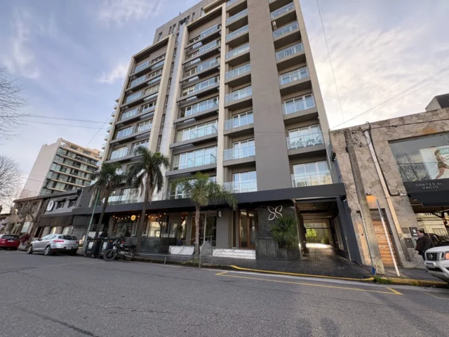 Oficinas en Alquiler — Rawson 1457