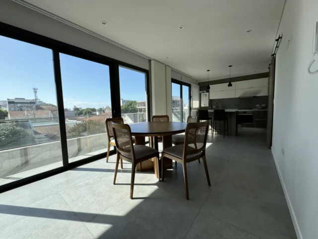 Departamentos, pisos y semipisos en Venta — Las Heras 3270