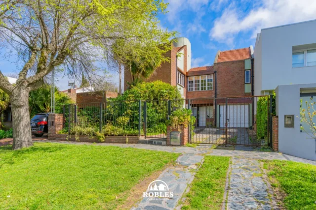 Casas, chalets en Venta — Rivas 4267