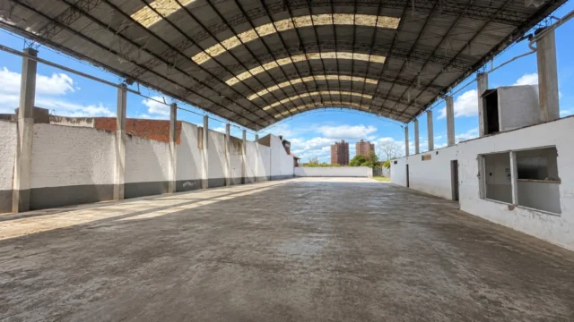 Galpones en Alquiler — Libertad 5700