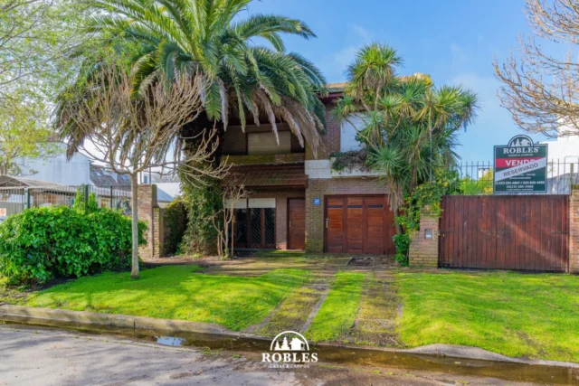 Casas, chalets en Venta — Vieytes 441