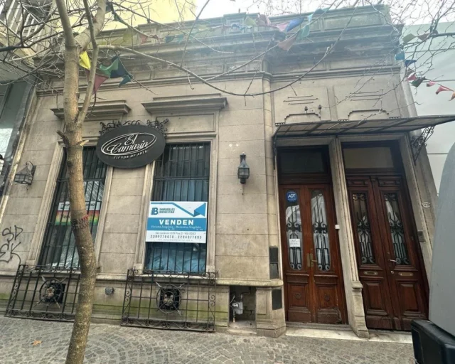 Casas, chalets en Venta — Jujuy 1700