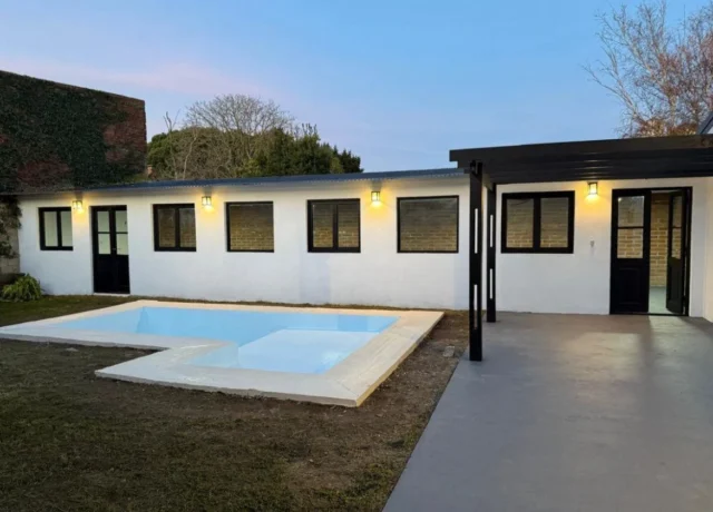 Casas, chalets en Venta — Rejón 6900