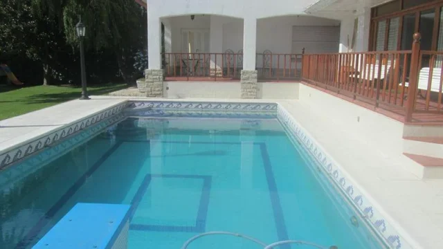 Casas, chalets en Venta — Garay 600