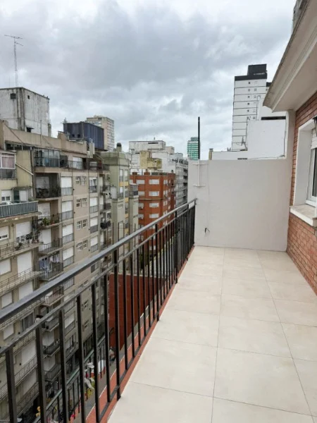 Departamentos, pisos y semipisos en Venta — Entre Ríos  1900