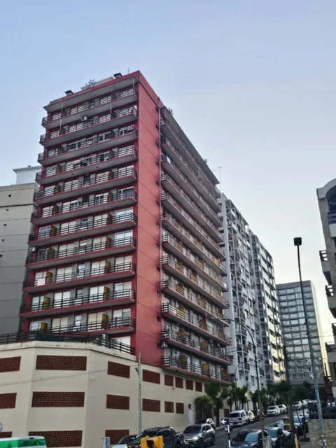 Departamentos, pisos y semipisos en Venta — 9 de julio 2300
