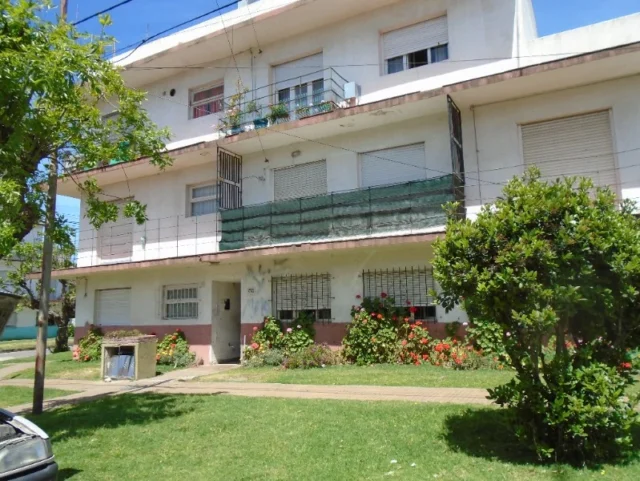 Departamentos, pisos y semipisos en Venta — Carasa al 3200 (esquina Figueroa Alcorta)