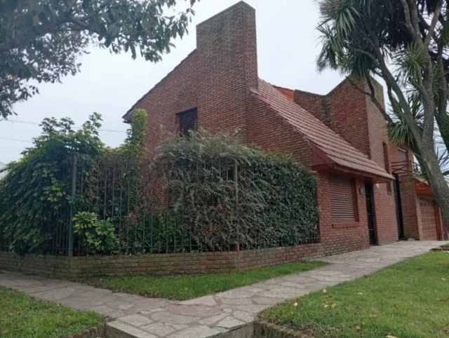 Casas, chalets en Venta — Figueroa Alcorta 1791