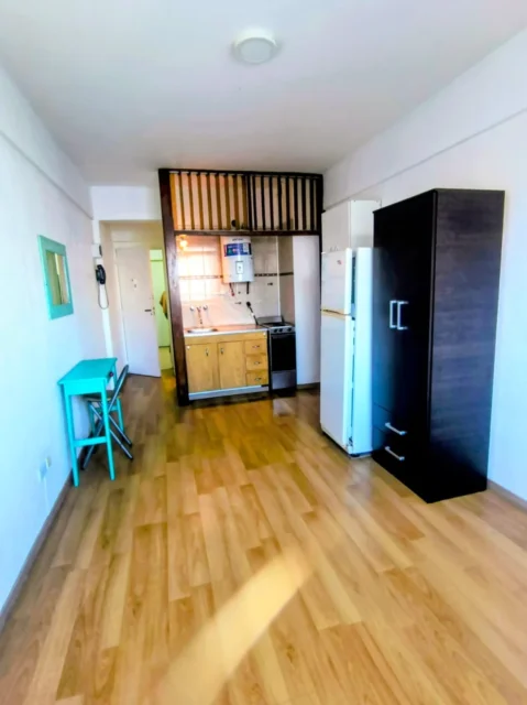 Departamentos, pisos y semipisos en Alquiler — Colon 2600