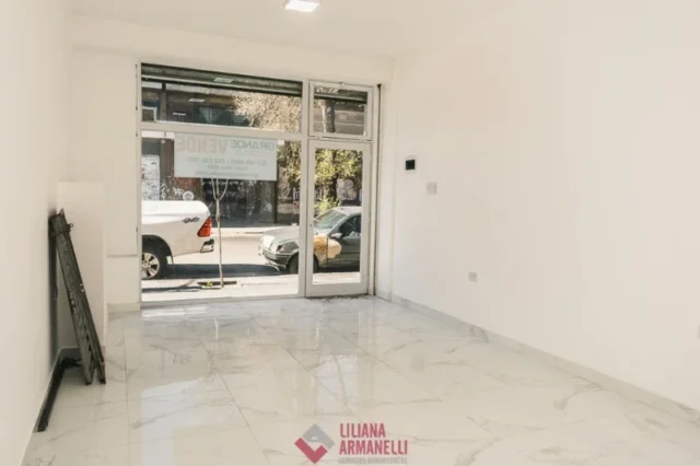 Locales en Venta — MORENO 3400