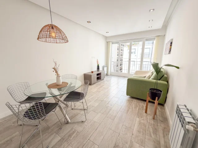 Departamentos, pisos y semipisos en Venta — MORENO 2200