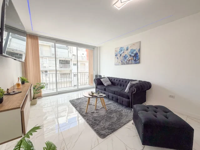 Departamentos, pisos y semipisos en Venta — ENTRE RIOS 1600