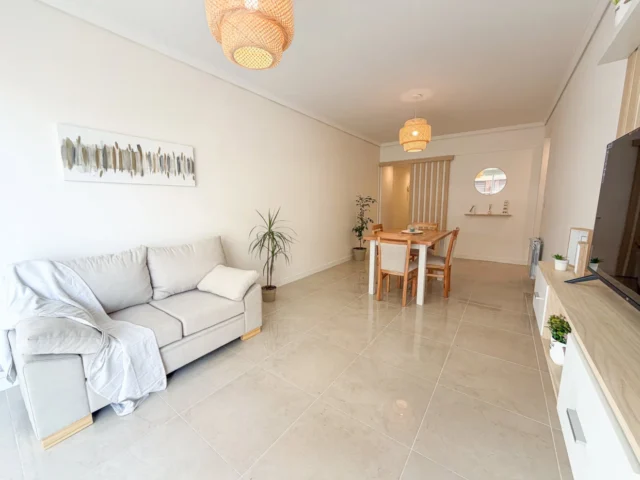 Departamentos, pisos y semipisos en Venta — COLON 2000