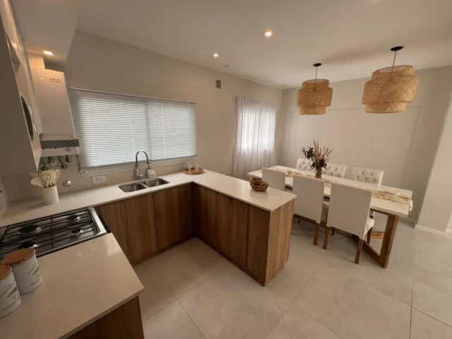 Casas, chalets en Venta — Lamadrid 2700
