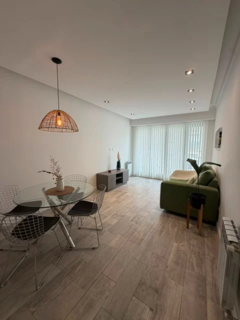 Departamentos, pisos y semipisos en Venta — MORENO 2250