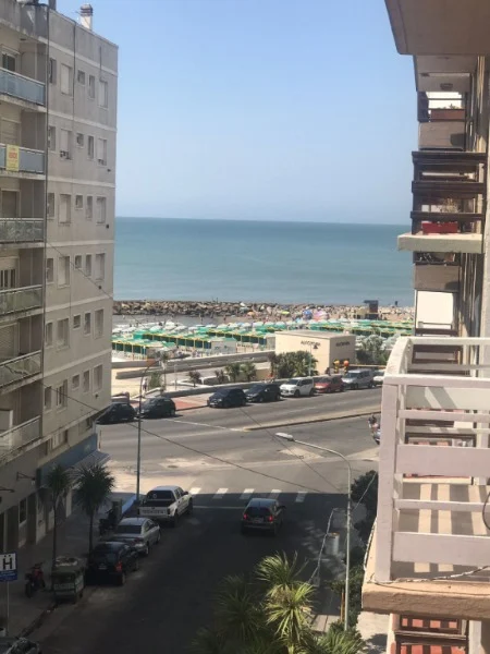 Departamentos, pisos y semipisos en Venta — Balcarce 2880