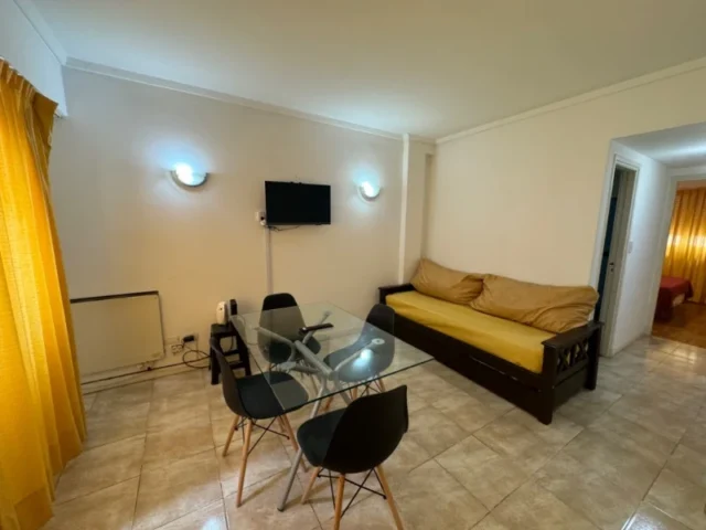 Departamentos, pisos y semipisos en Alquiler Temporario — BELGRANO 2200