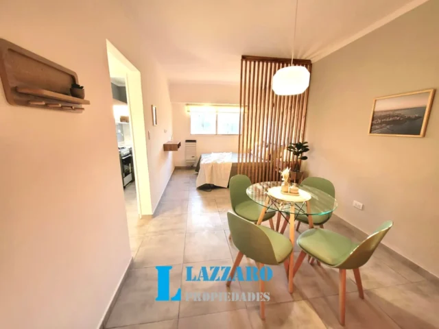 Departamentos, pisos y semipisos en Venta — Sarmiento 2200