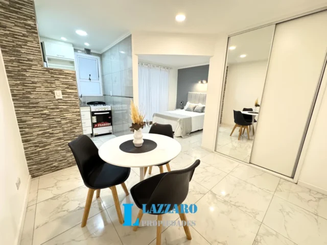 Departamentos, pisos y semipisos en Venta — Tucuman 2200