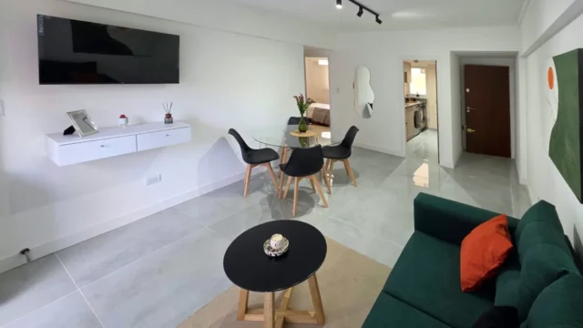 Departamentos, pisos y semipisos en Venta — Entre Rios 2300