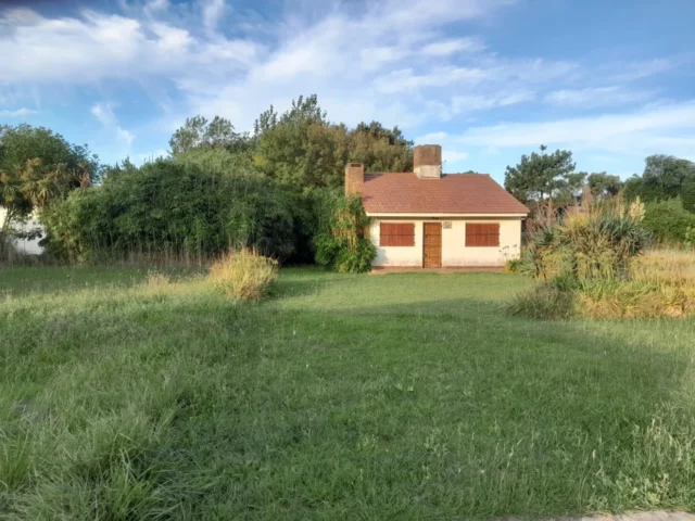 Casas, chalets en Venta — De la Victoria 383