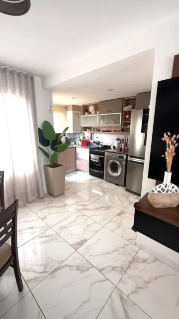 Dúplex en Venta — Uruguay 800