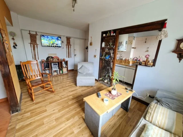 Departamentos, pisos y semipisos en Venta — Bernardo de Irigoyen 4900