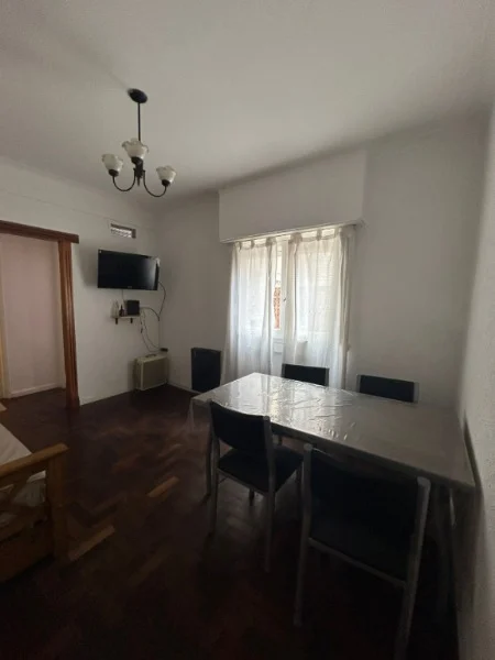 Departamentos, pisos y semipisos en Alquiler — mitre 1271