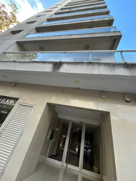 Departamentos, pisos y semipisos en Venta — 9 de Julio 3036