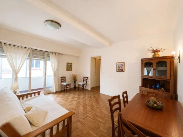 Departamentos, pisos y semipisos en Venta — alberti 3056