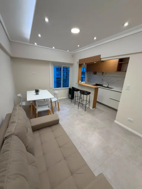 Departamentos, pisos y semipisos en Venta — Arenales 2430