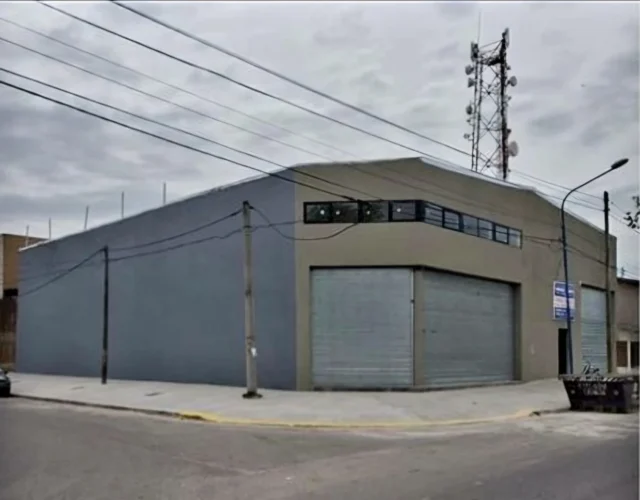 Galpones en Alquiler — Pehuajó esquina Solís