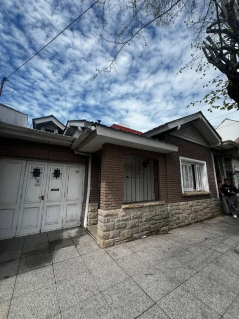 Casas, chalets en Venta — dorrego 1200