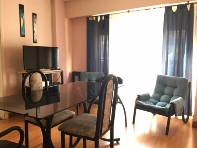 Departamentos, pisos y semipisos en Alquiler Temporario — Bolovar 2118