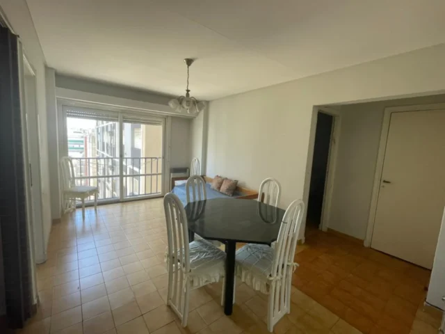 Departamentos, pisos y semipisos en Alquiler — Bolivar 2118